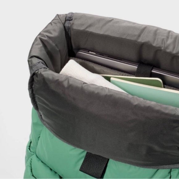 Puffer 16" Backpack Tan - Open
Story new 🆕 - Picture 3 of 10